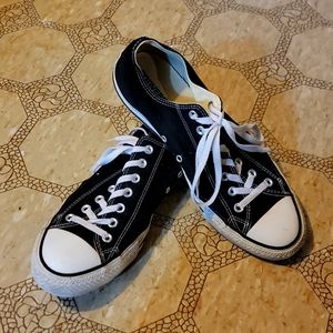 Chuck Taylor Converse Sneakers